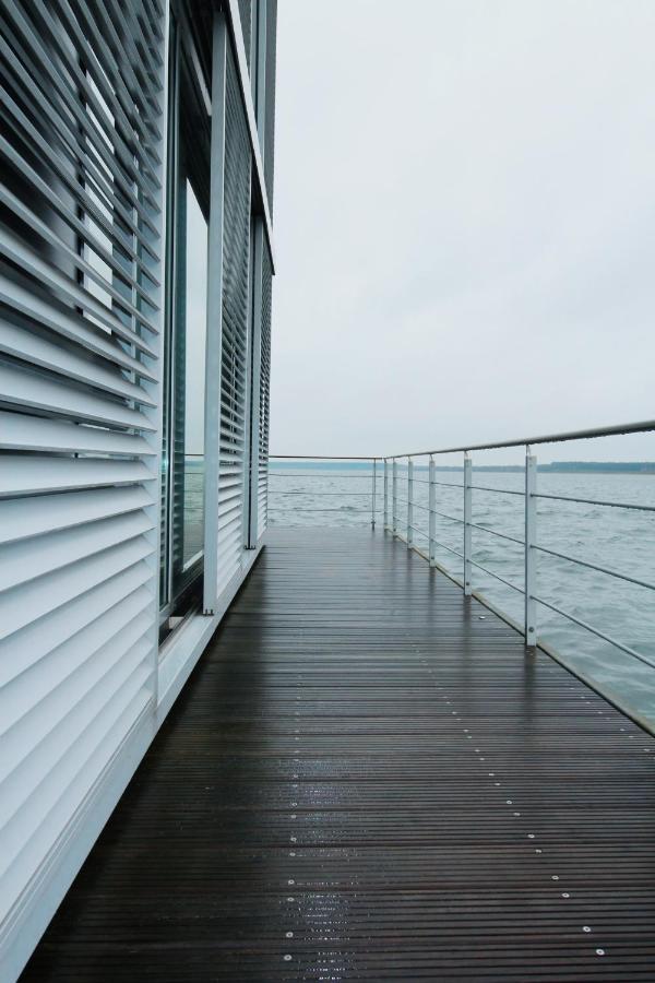 Schwimmendes Ferienhaus Silent Elsterheide Luaran gambar