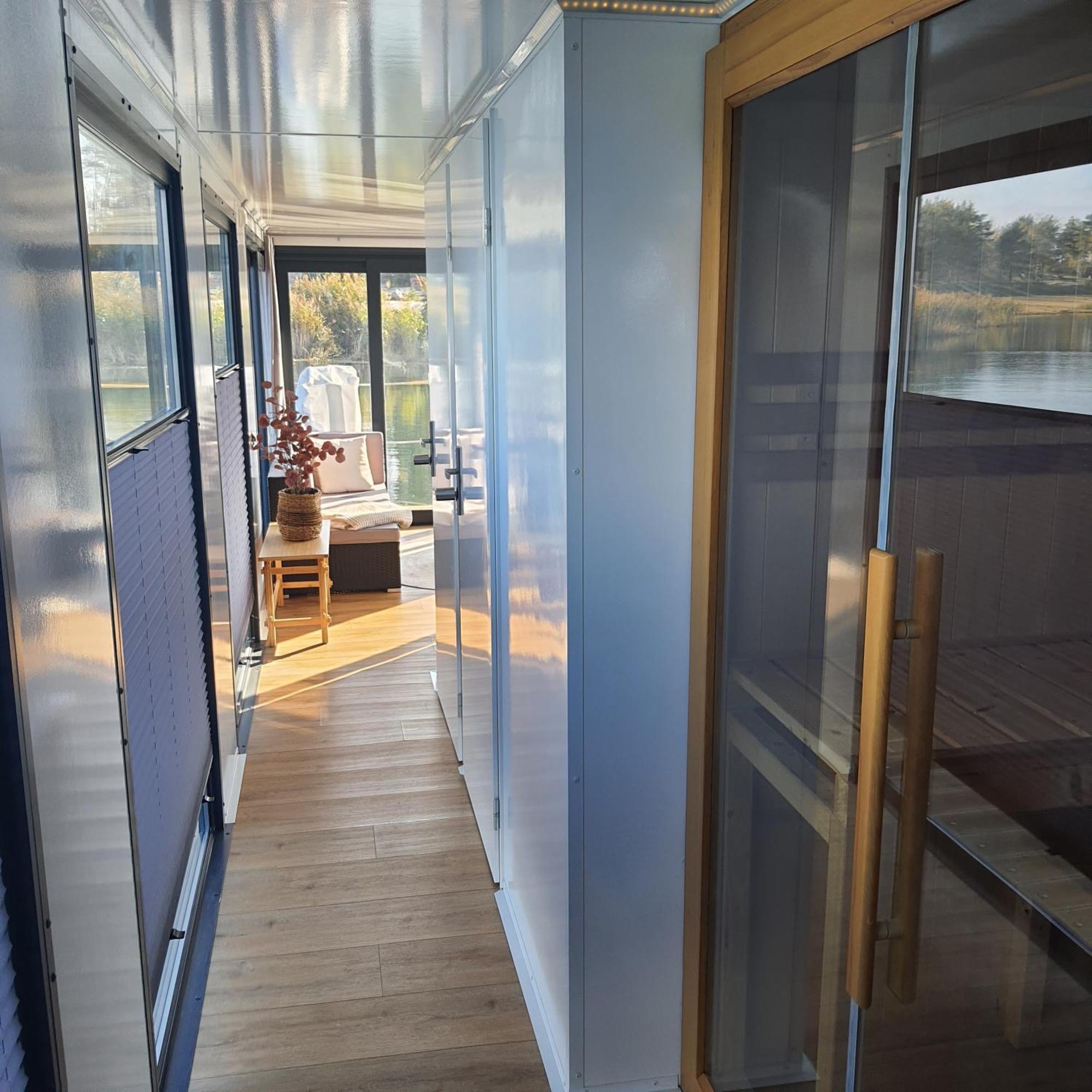 Schwimmendes Ferienhaus Silent Elsterheide Luaran gambar
